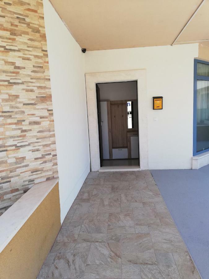 Apartman Dora Podstrana Esterno foto